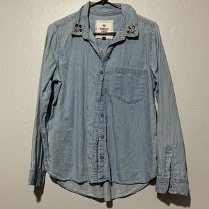 perfect shirt brand, light washed jean button down, rhinestones on collar, s L